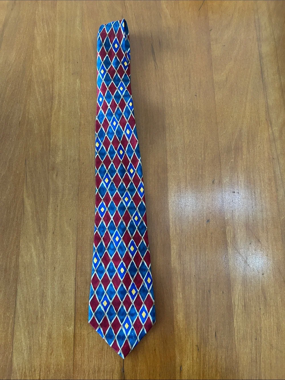 Vintage Perry Ellis Silk Tie with Geometric Diamond Pattern